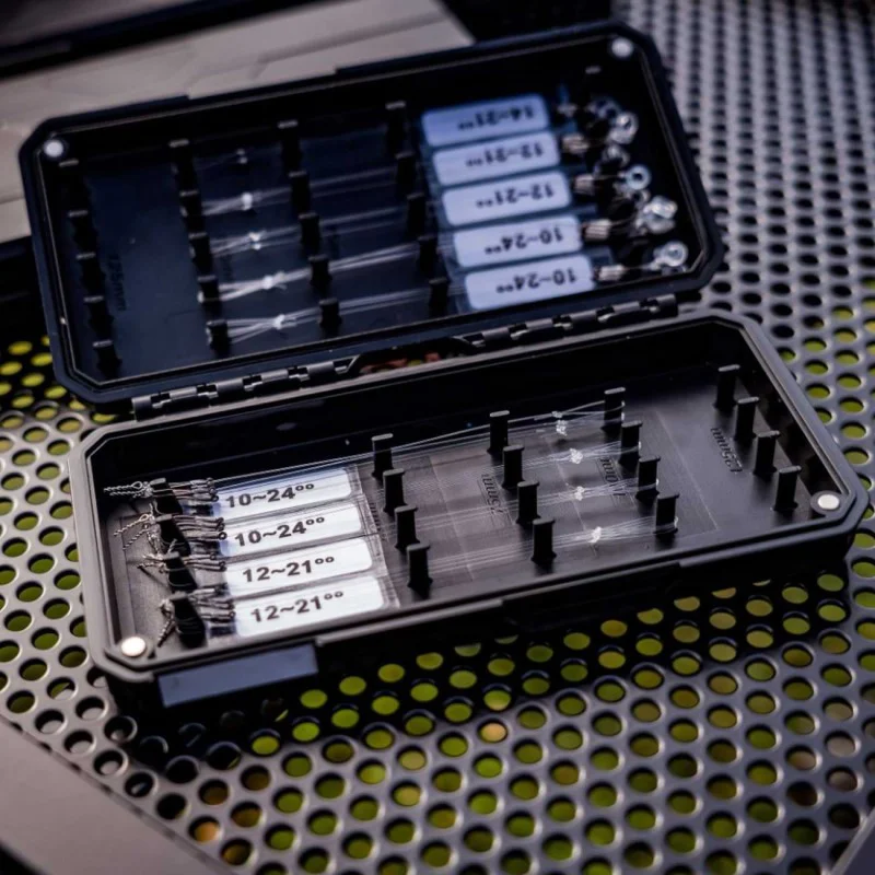 Класьор за поводи NYTRO Method Feeder Rig Box