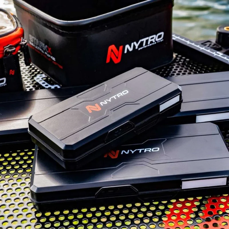 Класьор за поводи NYTRO Allround Rig Box