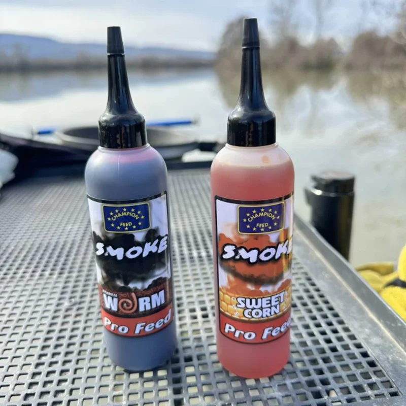Пушеща добавка CHAMPION FEED Smoke 125 ml