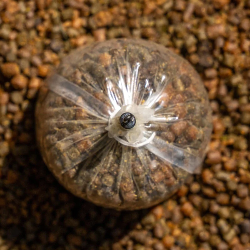 Монтаж за PVA торбичка AVID CARP Outline FleckTone Short Bag Stem - QC