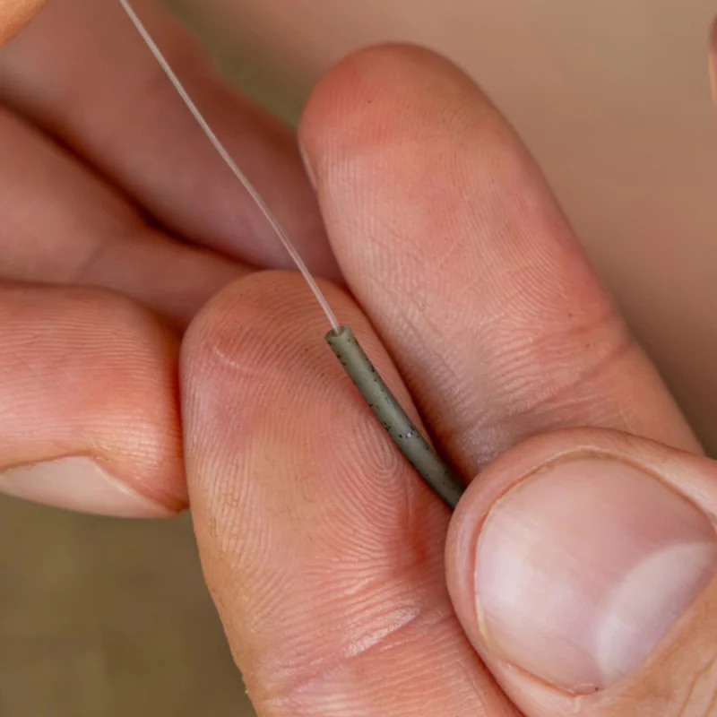 Потъващ шлаух AVID CARP Outline FleckTone Sinking Rig Tube 2m