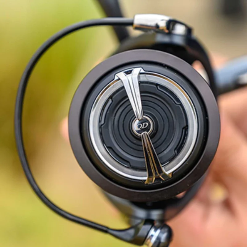 Макара преден аванс DAIWA 20 Tournament 4010QD