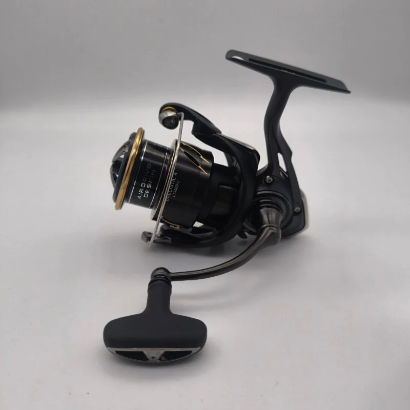 Макара преден аванс DAIWA 25 Ballistic X LT3000-C
