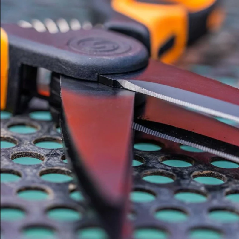 Двойна ножица за червеи GURU Worm Scissors
