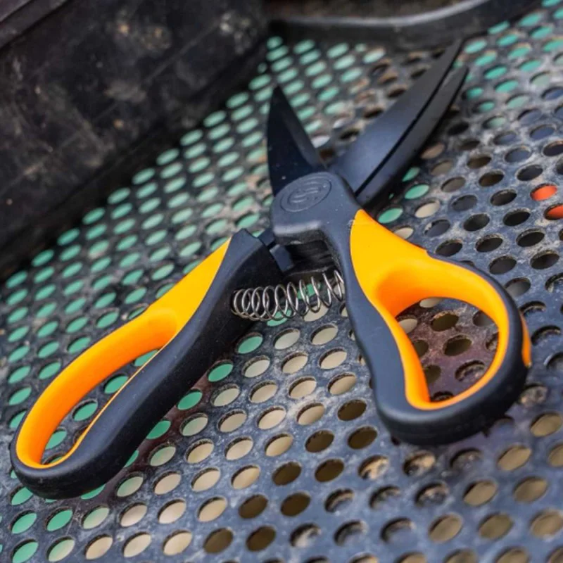 Двойна ножица за червеи GURU Worm Scissors