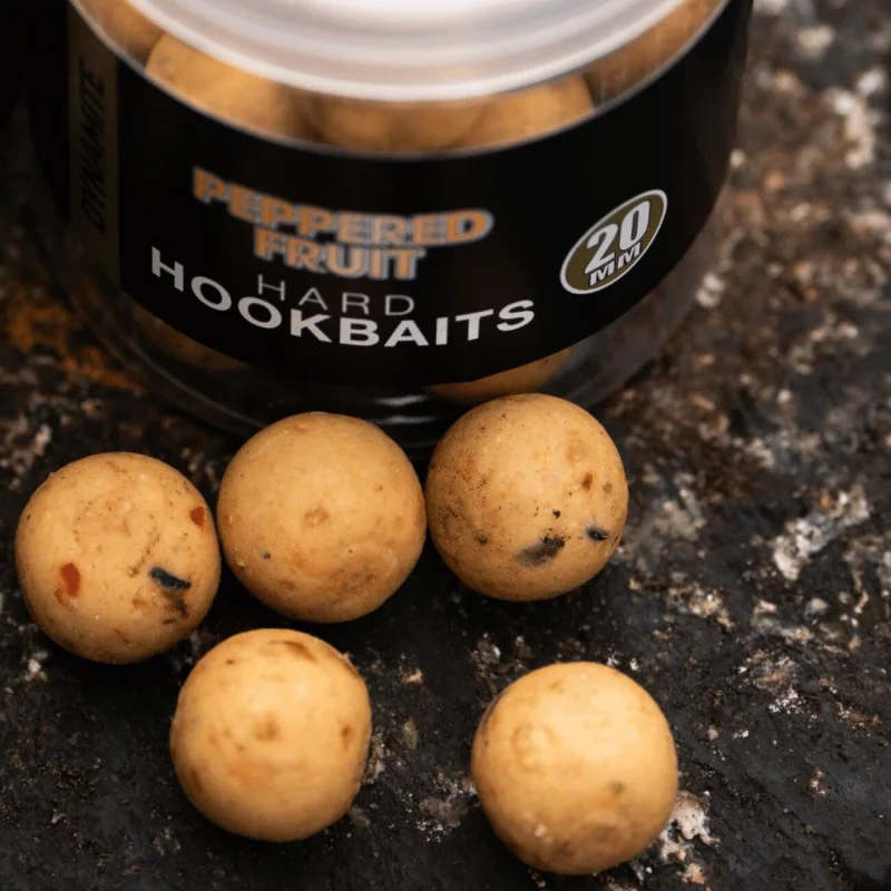 Протеинови топчета DYNAMITE BAITS Peppered Fruit Hard Hookbaits 20mm
