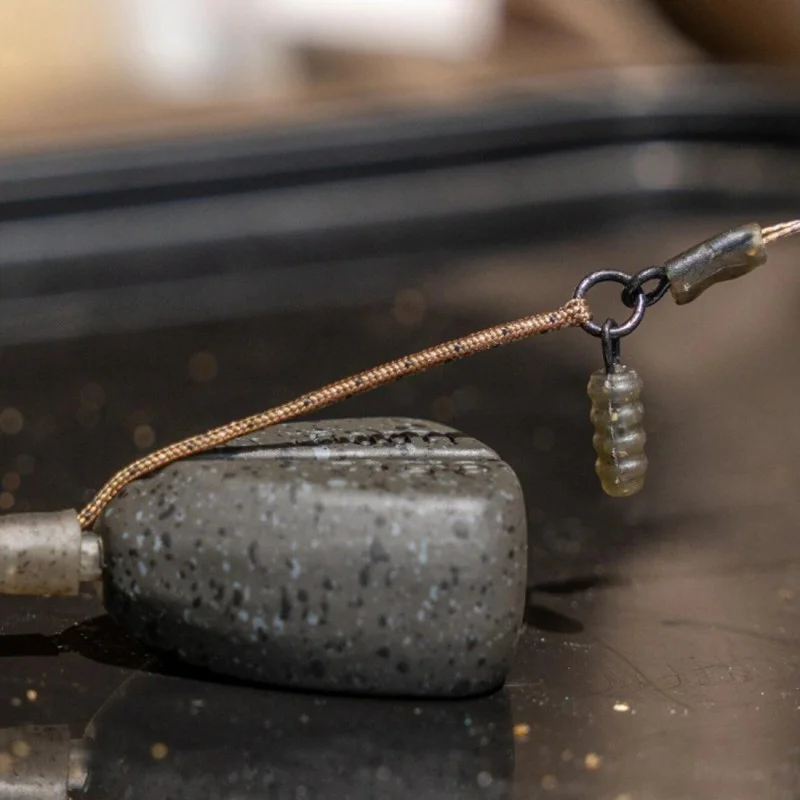 Олово AVID CARP Inline Flat Pear Groove Lead 3oz 85g
