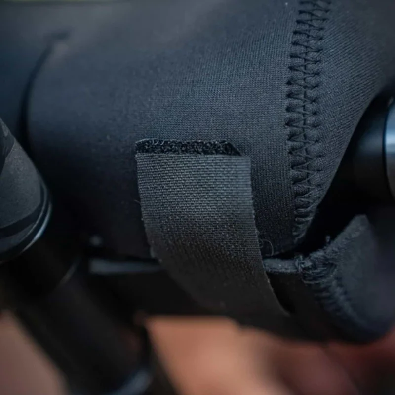 Калъф за макара BLACK CAT Buster Reel Neoprene Cover