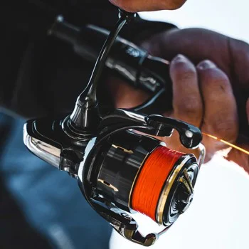 Макара преден аванс DAIWA 26 Freams LT4000-CXH