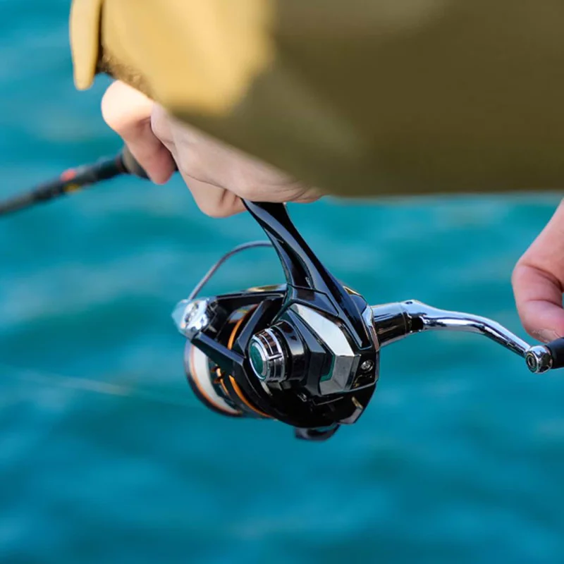 Макара преден аванс SHIMANO Nexave FJ 2500