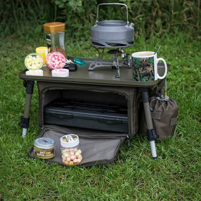 Работна маса с органайзер AVID CARP Bivvy Organiser