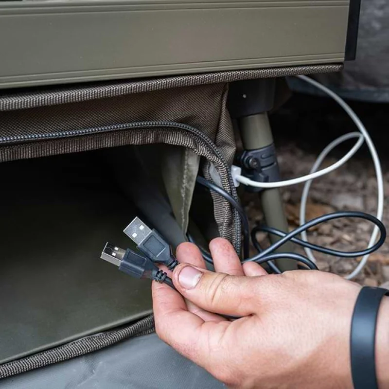 Работна маса с органайзер AVID CARP Double Decker Bivvy Organiser