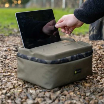 Чанта за аксесоари AVID CARP RVS Tech Pack XL