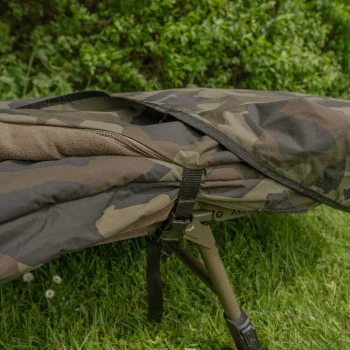 Покривало за легло AVID CARP Ripstop Camo Bedchair Cover