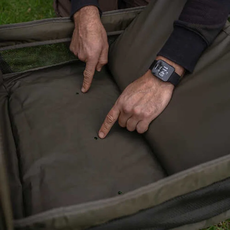 Подложка за освобождаване AVID CARP Revive Mat XL