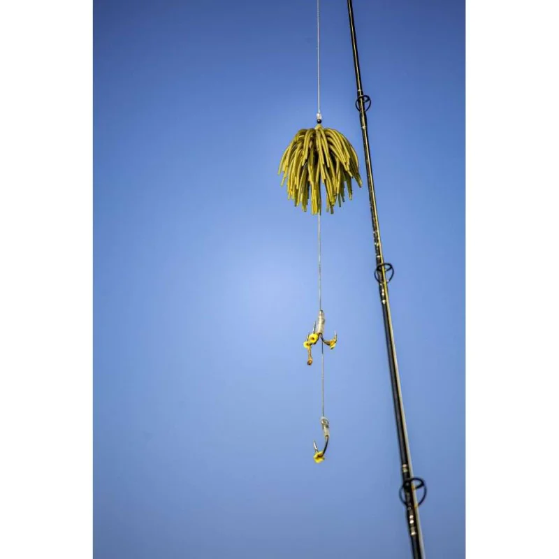 Изкуствена примамка BLACK CAT Real Worm Teaser 120g