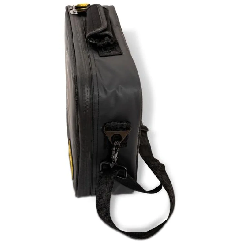 Спининг чанта BLACK CAT Battle Cat Spinning Bag