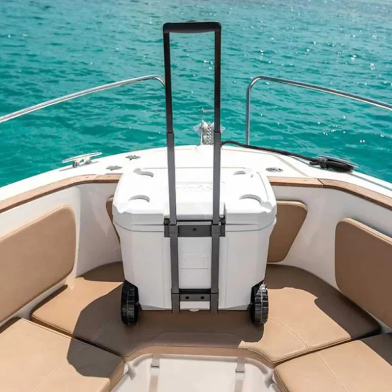 Хладилна чанта COLEMAN XTREME Marine 50QT Personal Wheeled