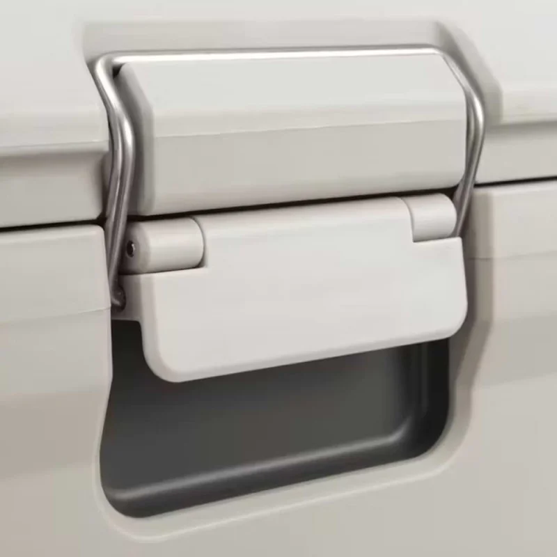 Хладилна чанта COLEMAN Pro Series 25QT Chest Cooler Box