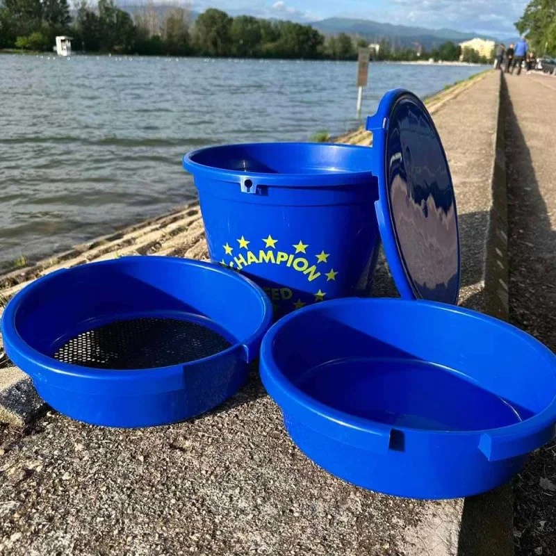 Комплект за захранка CHAMPION FEED Bait Bucket Set 13L