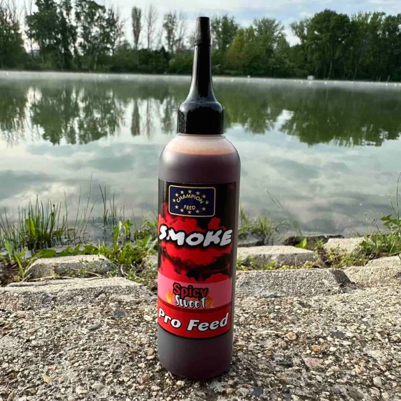 Пушеща добавка CHAMPION FEED Smoke 125 ml