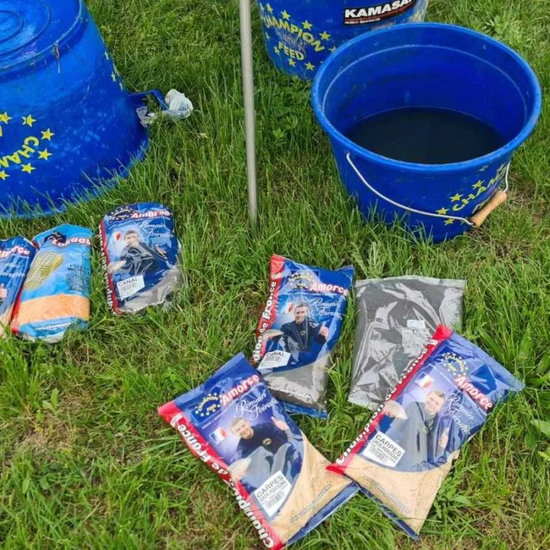 Захранка CHAMPION FEED CDF Carp and Big Fish 1kg