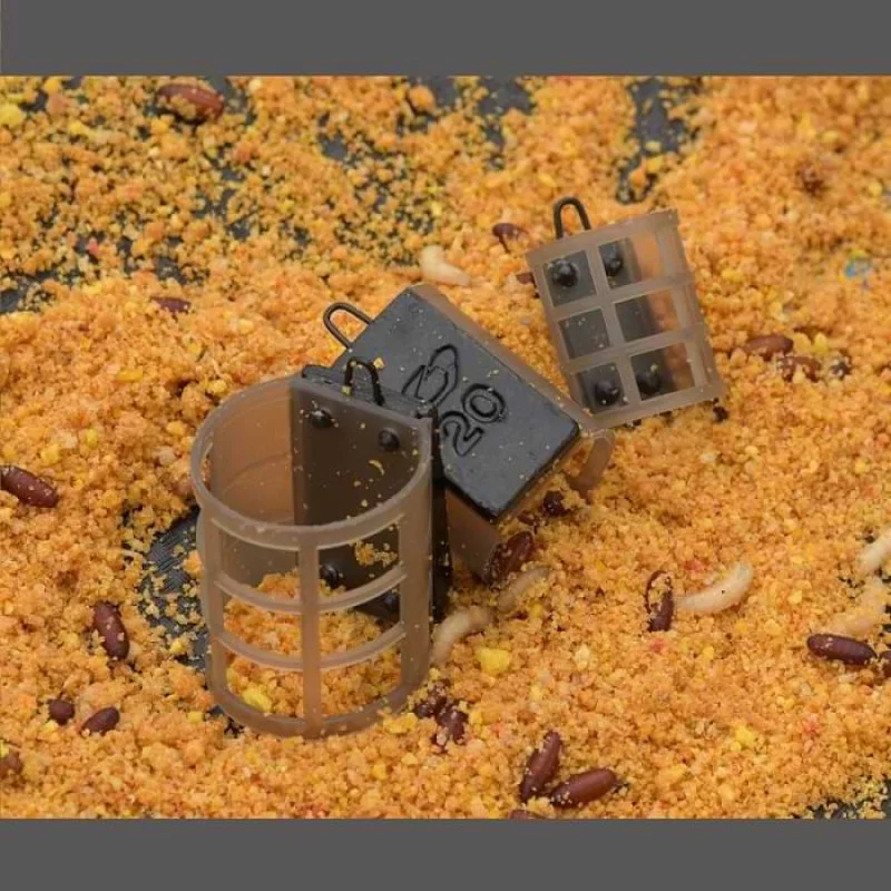 Фидер хранилка CRESTA Plastic Cage Feeder Small