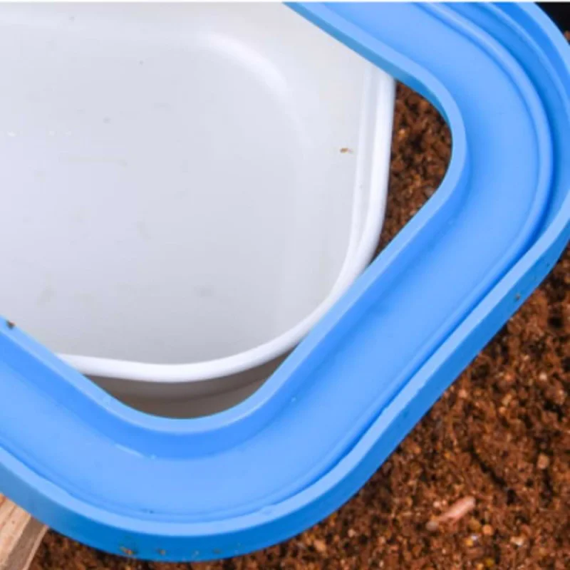 Кутия за стръв CRESTA Bait Box White Open 0,6 Ltr Lid