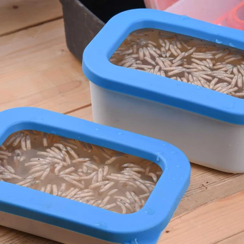 Кутия за стръв CRESTA Bait Box White Open 0,25 Ltr Lid