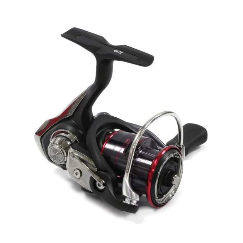 Макара преден аванс DAIWA 17 Fuego LT 1000D