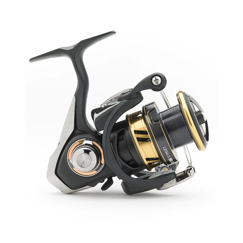 Макара преден аванс DAIWA 17 Legalis LT 2500 XH