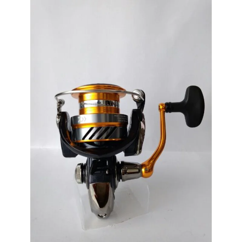 Макара преден аванс DAIWA 19 Revros LT 4000 CXH