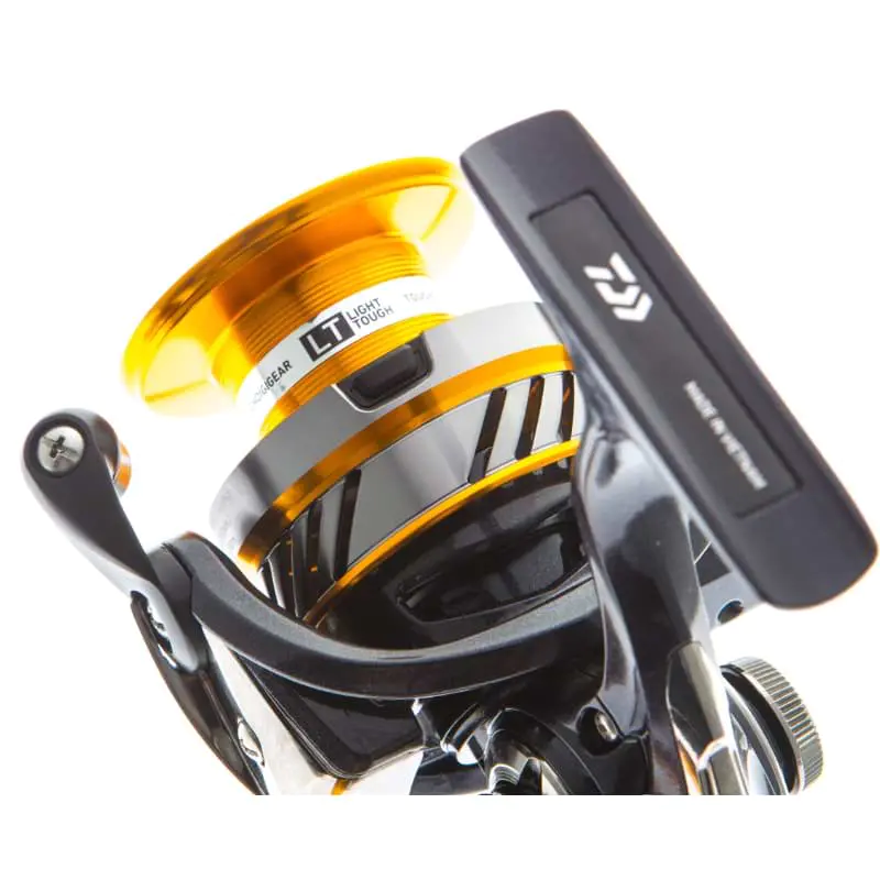 Макара преден аванс DAIWA 19 Revros LT 5000 C