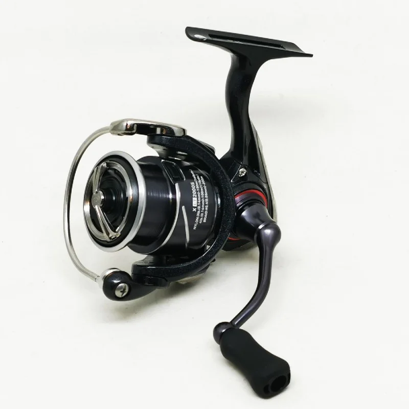 Макара преден аванс DAIWA 20 Gekkabijin X LT 2000S