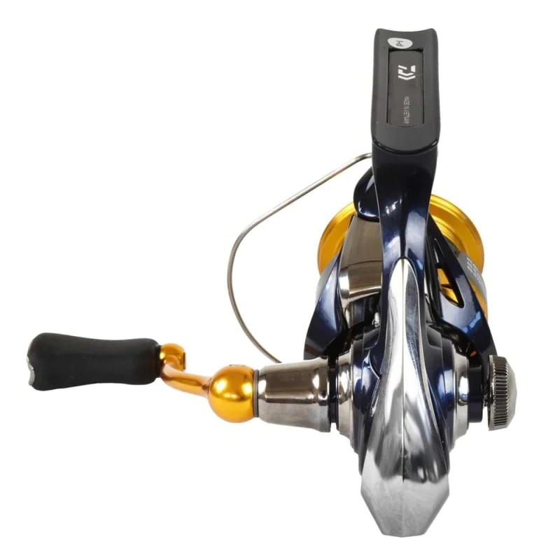 Макара преден аванс DAIWA 23 Revros LT 2500