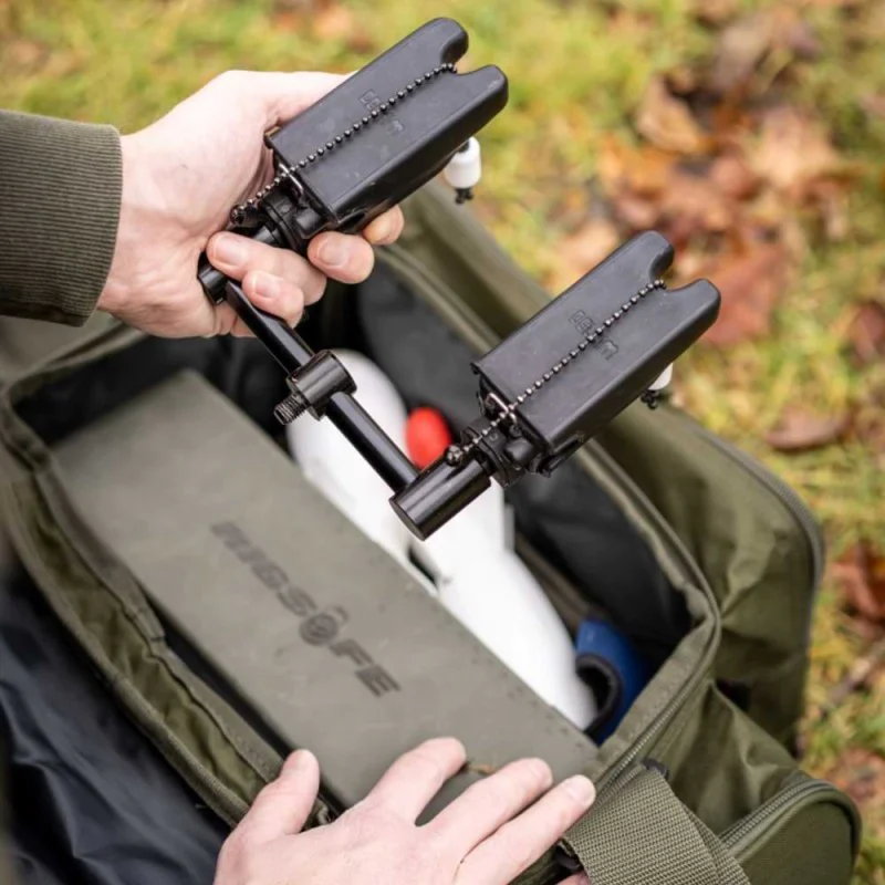 Сак DAIWA Black Widow Compact Tackle Bag