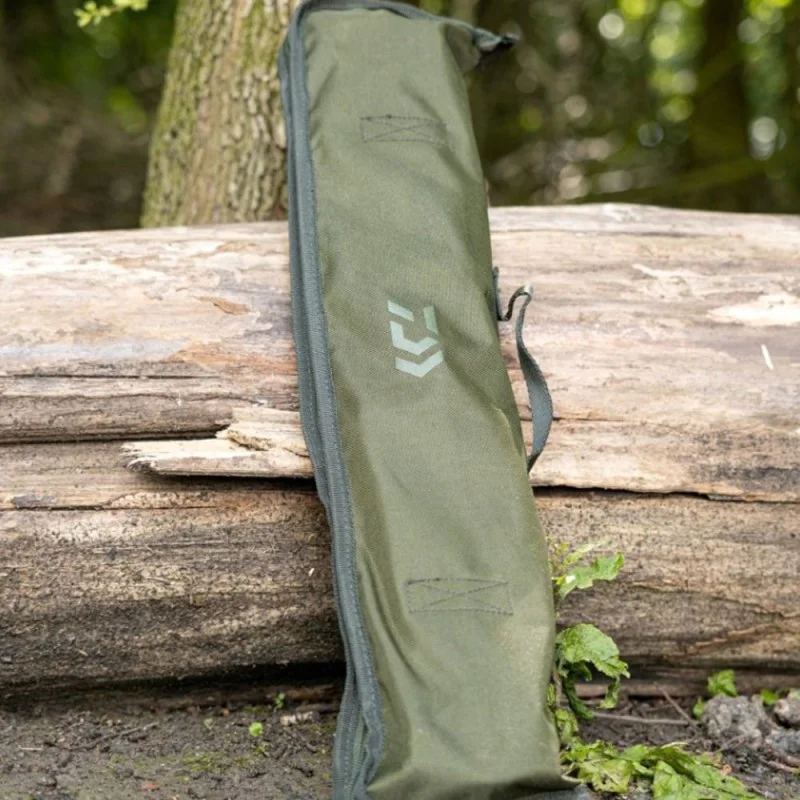 Стойка за въдици DAIWA Black Widow Low Level 3 Rod Pod