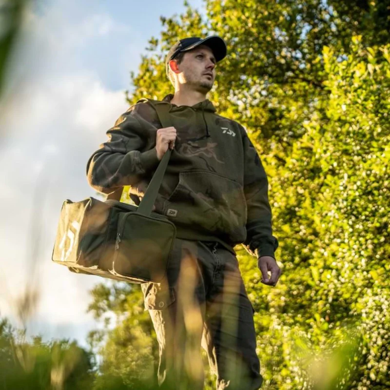 Сак DAIWA Black Widow Low Level Carryall