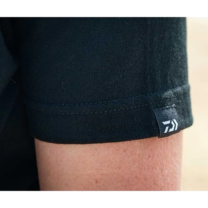 Тениска DAIWA T-Shirt BORN TO FISH Black Limited Edition