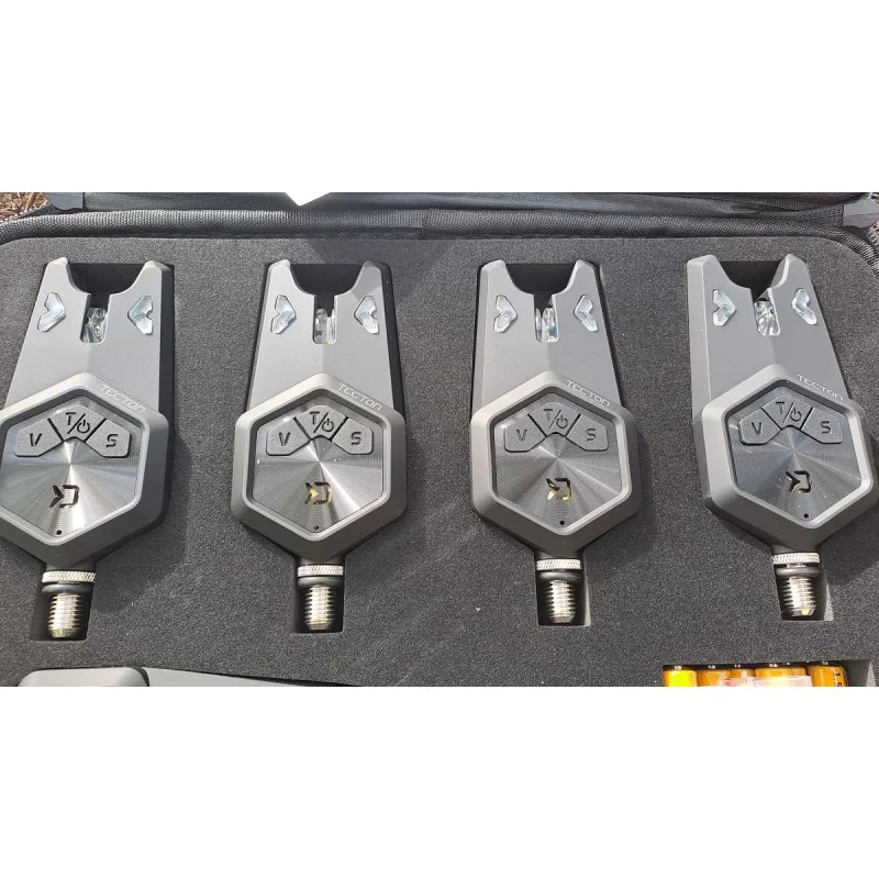 Сигнализатори DELPHIN Tecton 4+1 set bait alarm