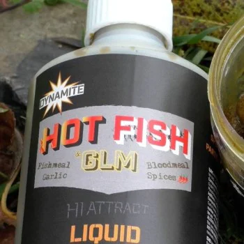Течен ароматизатор DYNAMITE BAITS Liquid Attractant 500ml Hot Fish and GLM