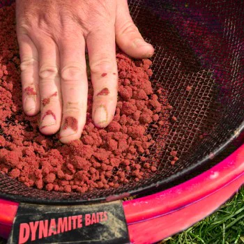 Захранка DYNAMITE BAITS Swim Stim Red Krill Groundbait 900g
