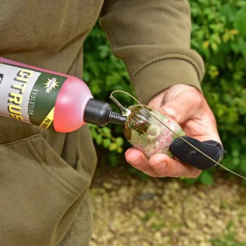 Dynamite Baits Evolution Oils 300ml - Hemp