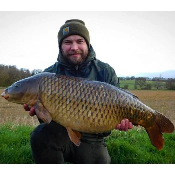 Царевица DYNAMITE BAITS Frenzied Flavoured Sweetcorn Red Krill 200g