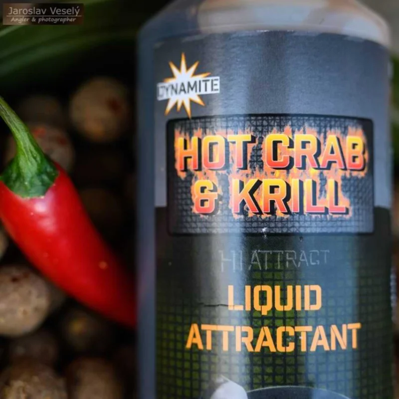 Течен ароматизатор DYNAMITE BAITS Hot Crab and Krill Liquid Attractant 500ml