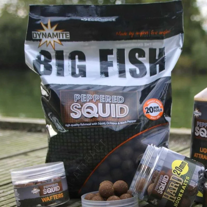 Протеинови топчета DYNAMITE BAITS Peppered Squid Boilies 20mm 1.8kg