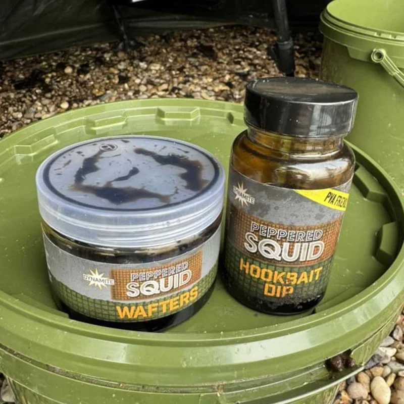Неутрални топчета DYNAMITE BAITS Peppered Squid Wafters 15mm