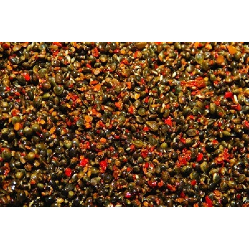 Пикантен коноп DYNAMITE BAITS Frenzied Spicy Chilli Hempseed 2.5l