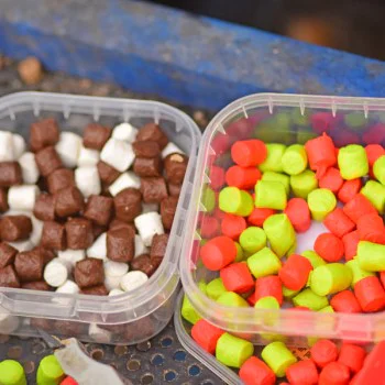 Пелети плуващи DYNAMITE BAITS Super Fishmeal Pop-Up Nuggets