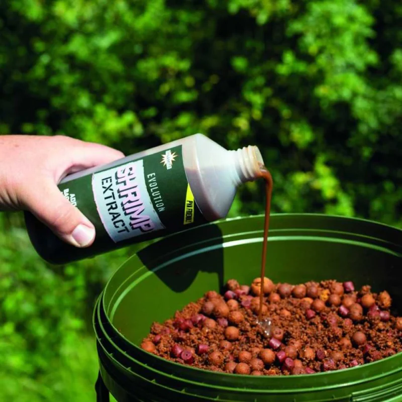 Течен ароматизатор DYNAMITE BAITS Shrimp Evolution Extract Liquid 500ml